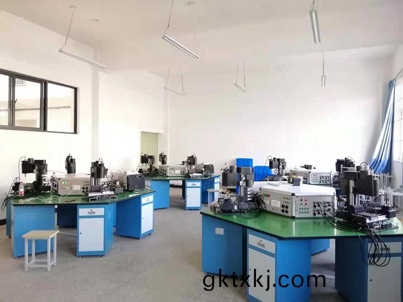 一體化(hua)教(jiao)學實訓(xun)室