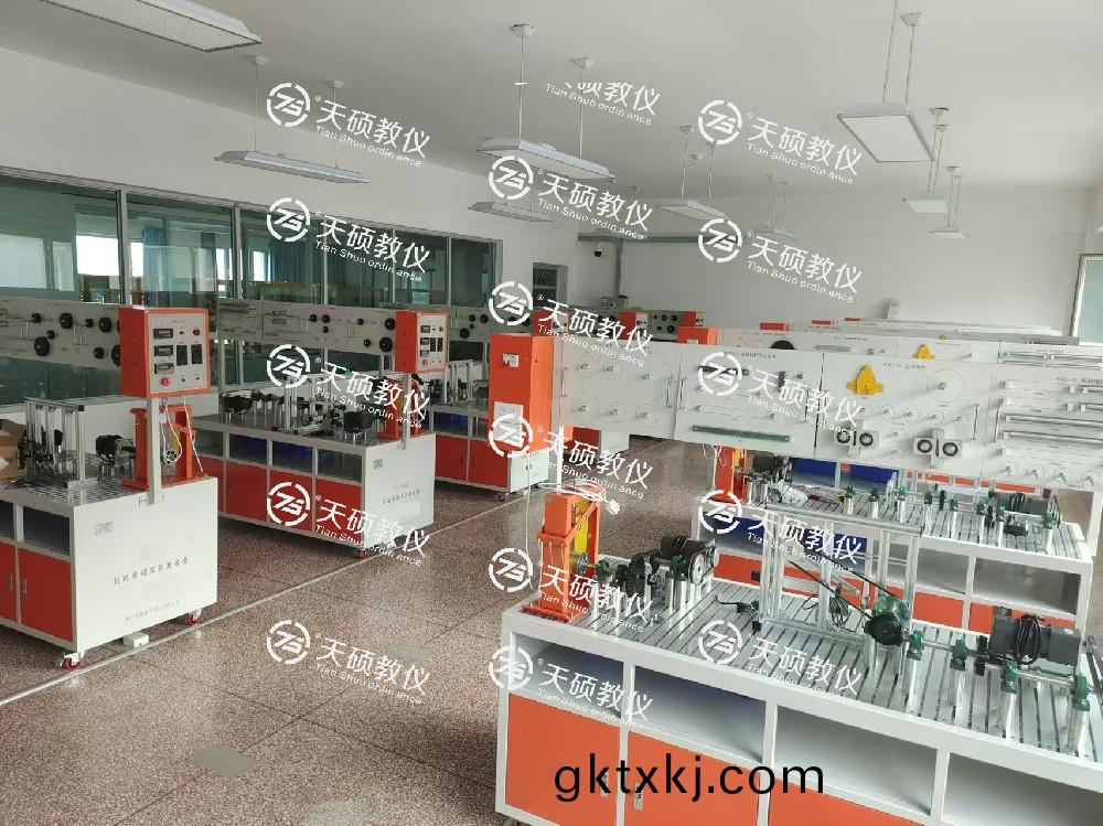 烏(wu)魯木(mu)齊(qi)技師(shi)學院(yuan) 電氣(qi)工程及機(ji)電(dian)裝(zhuang)調(diao)實訓室(shi)設備採(cai)購項目(mu)  順(shun)利(li)安裝、調試(shi)、培(pei)訓(xun)、驗收(shou)通過！