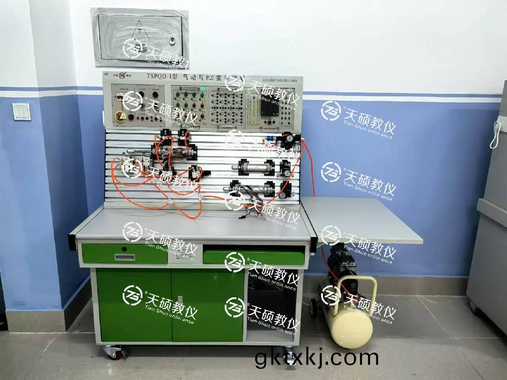 工業氣(qi)動(dong)實(shi)訓室順(shun)利安(an)裝、調(diao)試(shi)、培訓、驗(yan)收(shou)通過(guo)！